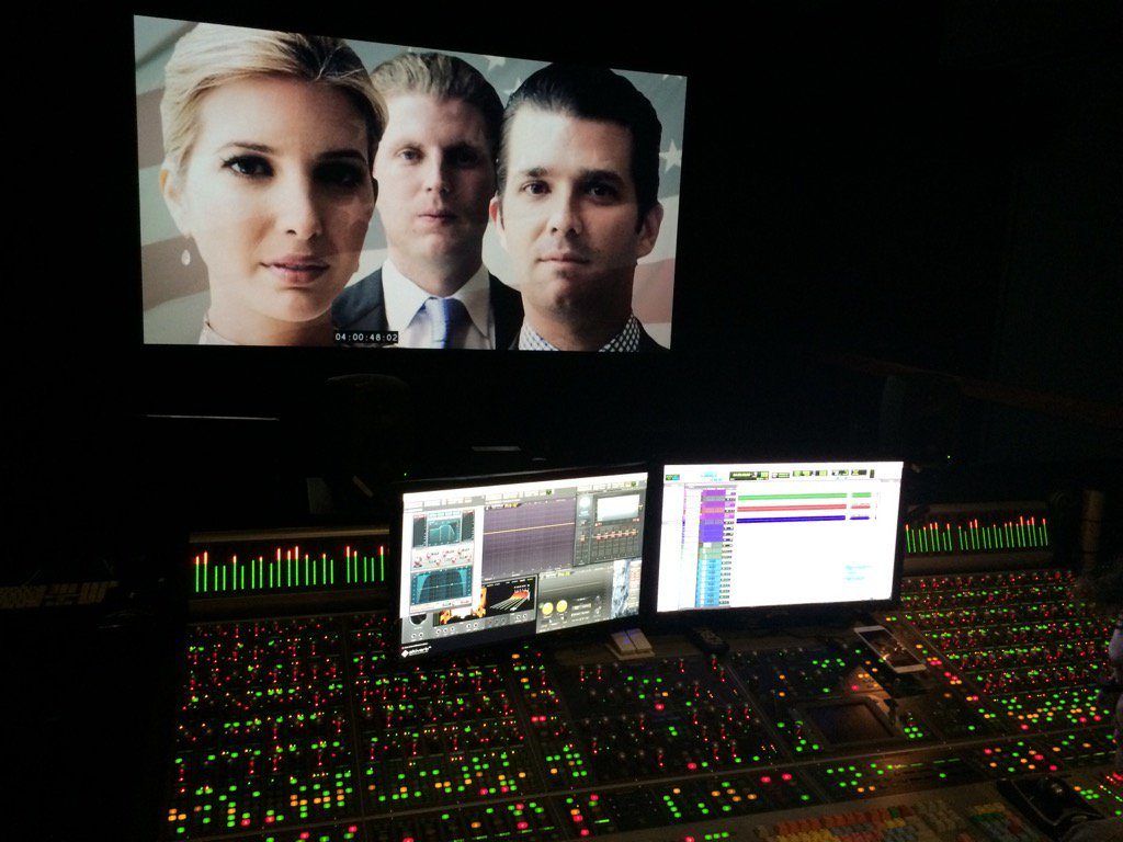 Michael Moore estrena película sorpresa sobre Donald Trump - trumpland-1-1024x768