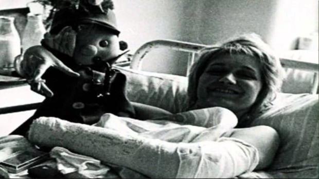 Murió la sobrecargo que supuestamente había sobrevivido a una caída de 10 mil metros