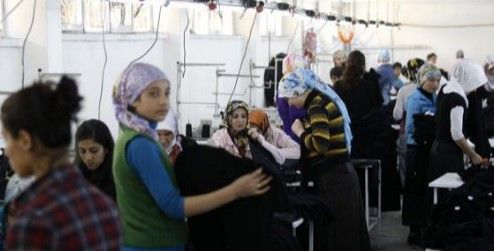 Revelan que refugiados sirios hacen ropa de Mango y Zara en Turquía - zara-y-mango-II