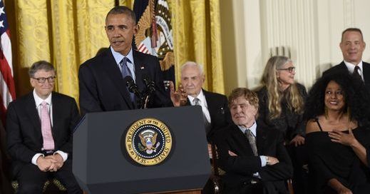 Famosos reciben Medalla de la Libertad de manos de Obama