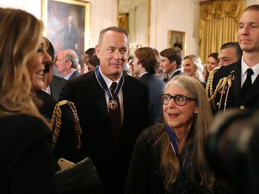 Famosos reciben Medalla de la Libertad de manos de Obama - 04-4