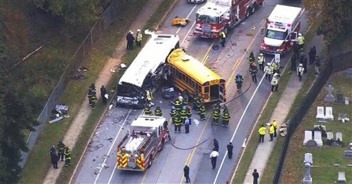 Video: choque de autobuses deja 6 muertos en Baltimore, EE.UU.