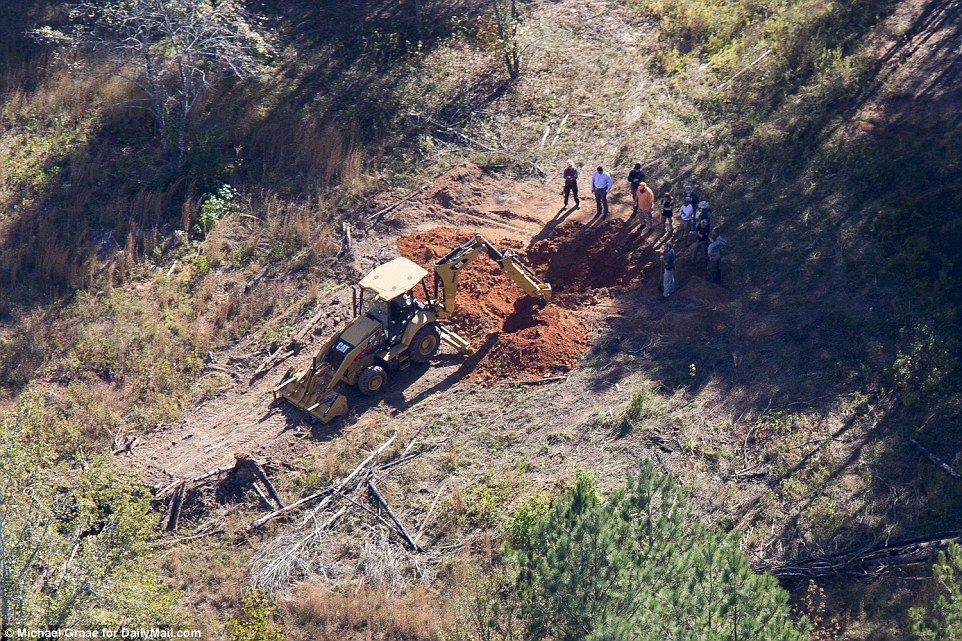 Descubren cadáver en lugar donde rescataron a mujer encadenada