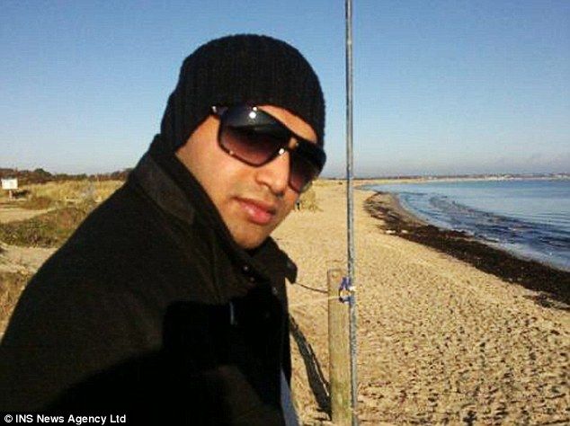 Conductor muere mientras hablaba al teléfono de emergencias - 3AB9248600000578-3968218-image-a-177_1480003590648