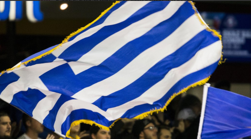 Suspenden futbol en Grecia tras hechos de violencia