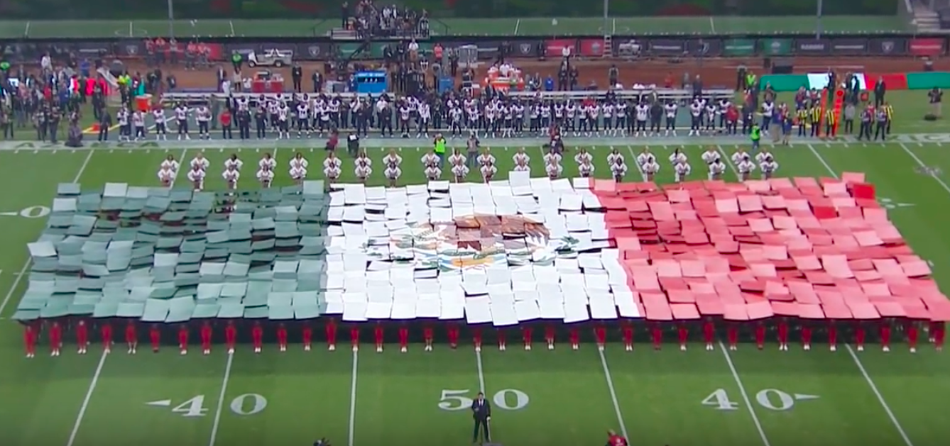 Julión Álvarez culpa al público de su error en el himno - Captura-de-pantalla-2016-11-23-a-las-16.03.33