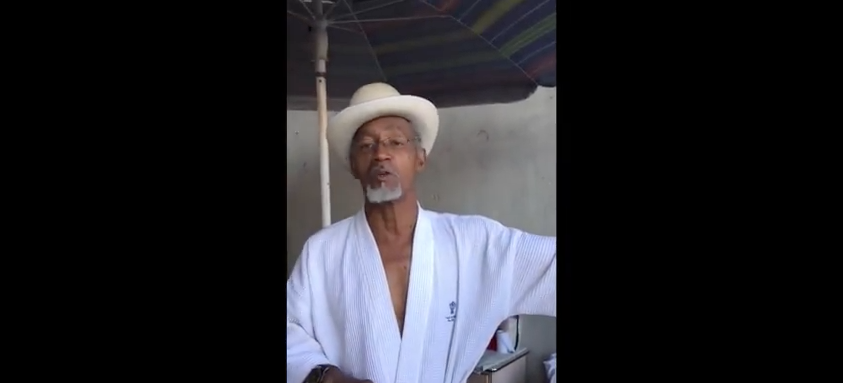 Video: hombre convierte paso subterráneo en su paraíso personal