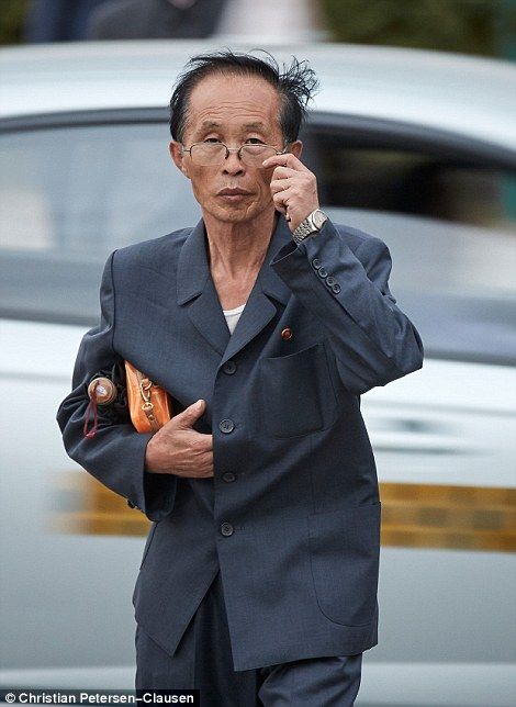 La vida de los 'amos del dinero' en Corea del Norte - Corea-del-Norte-Donju-11