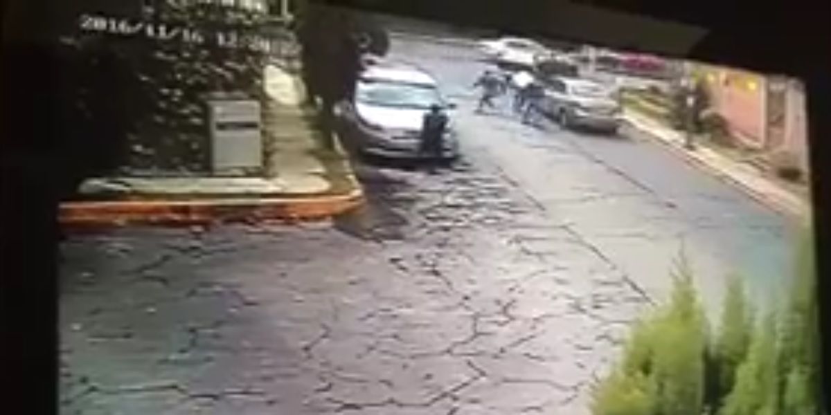 Video: asesinan a cuentahabiente en intento de asalto en Puebla
