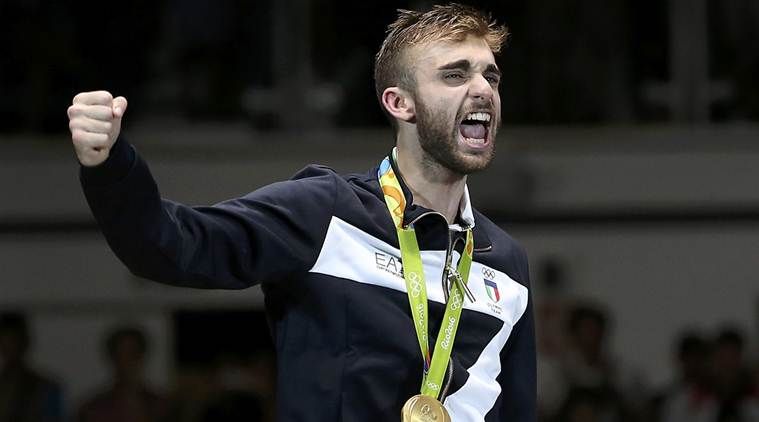 Roban medalla de oro de Río 2016 a esgrimista italiano