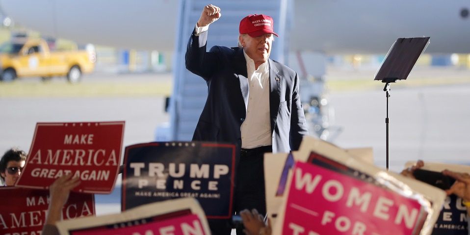 Donald Trump inicia con ventaja en Florida