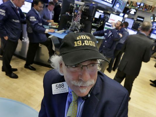 Dow Jones rompe barrera de los 19 mil puntos - Dow-Jones-