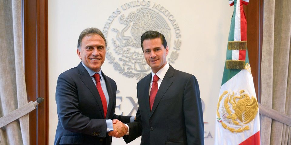 Se reúnen Yunes Linares y EPN. Acuerdan coordinación con SHCP y Segob