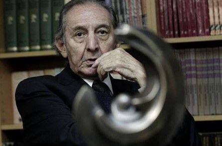 Eduardo Lizalde gana Premio Internacional Carlos Fuentes 2016