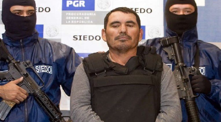 Encuentran más de 150 restos óseos en finca de Tijuana - El-Pozolero