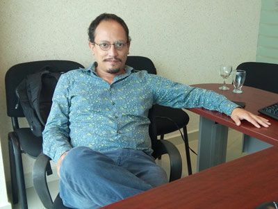 Científicos mexicanos desarrollan herramienta que reconoce las emociones de los usuarios de Twitter - Elio-VIllasenor-0416