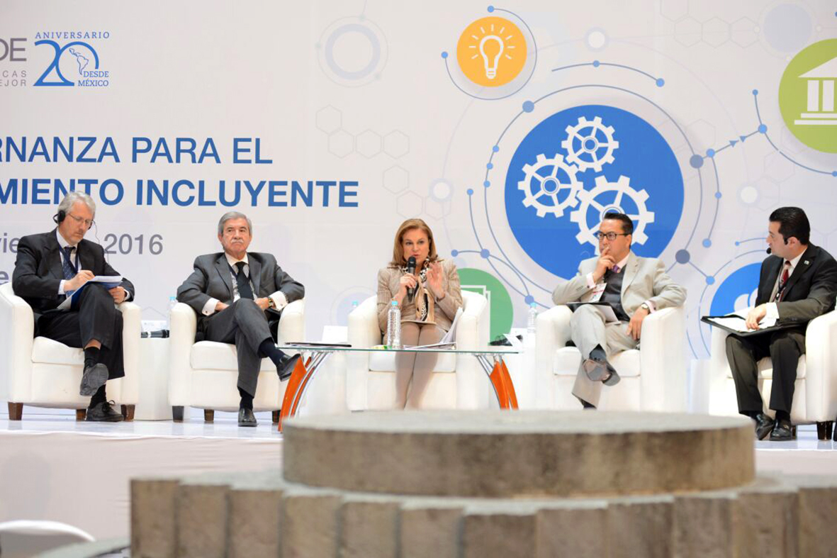 Arely Gómez anuncia las 5 prioridades de la SFP - FOTO-COMUNICADO-SFP-JUEVES-17-NOV-2016