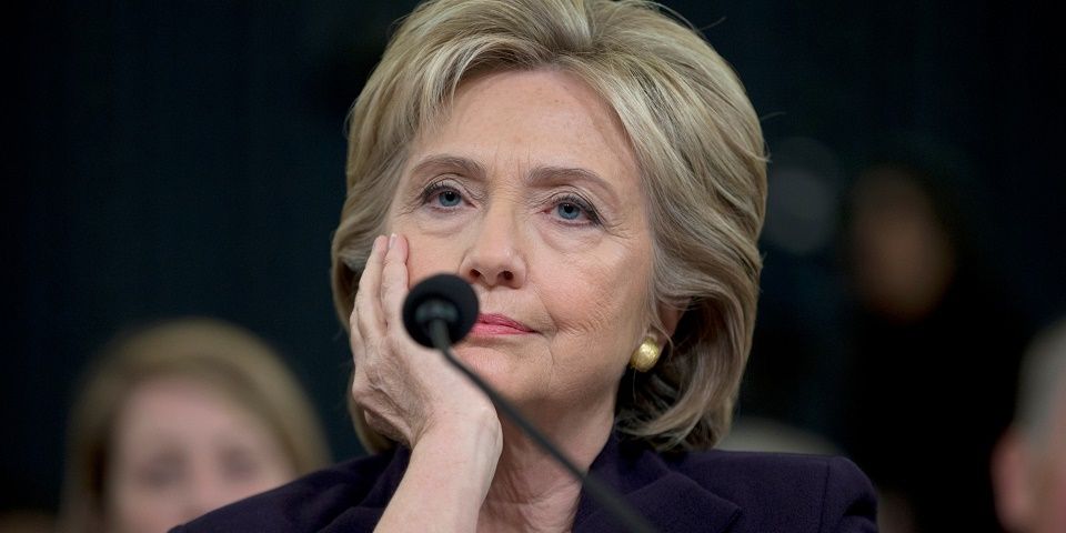 Hillary Clinton señala a director del FBI como factor de su derrota