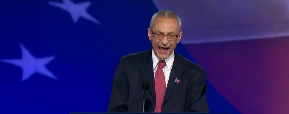 “Esto aún no acaba”: jefe de campaña de Hillary Clinton