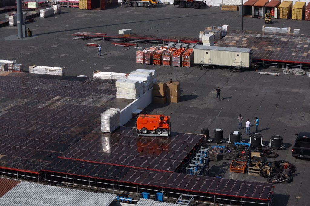 Reportan casi lista la pista de hielo en el Zócalo - Pista-de-hielo-VI-1024x682
