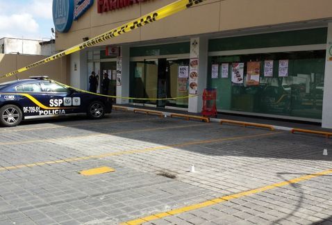 Asaltantes hieren a policía en Insurgentes Sur