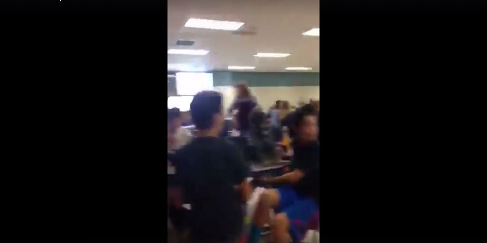 Video: jóvenes gritan “construyan el muro” a latinos en secundaria de EE.UU.