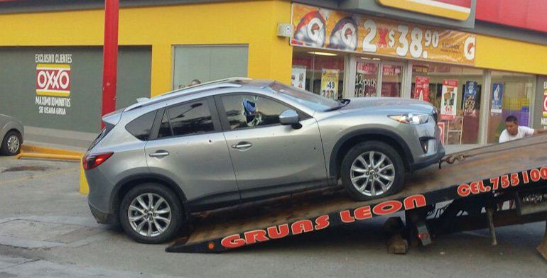 Asesinan a dos y secuestran a funcionario de Zihuatanejo - Zihuatanejo-3