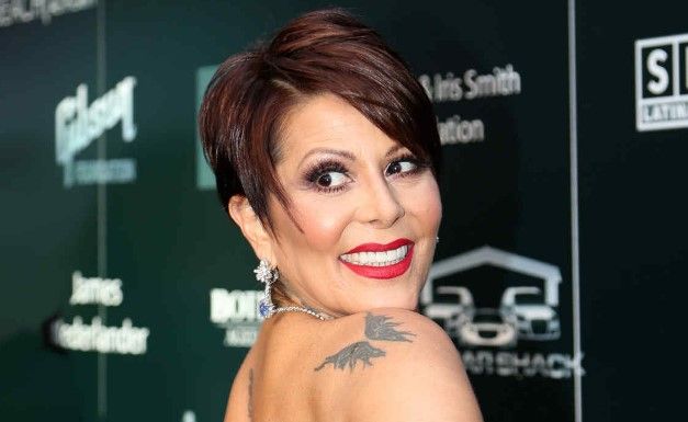 Operan de la cadera a Alejandra Guzmán