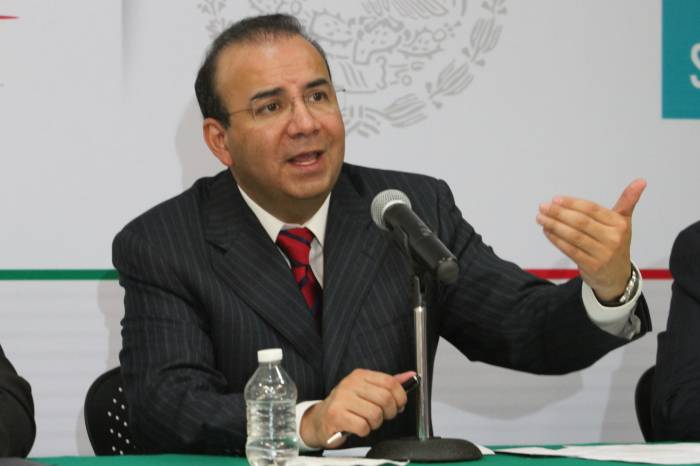 "Familias destinan 14 por ciento de sus ingresos a renta de vivienda": Navarrete Prida - alfonso-navarrete