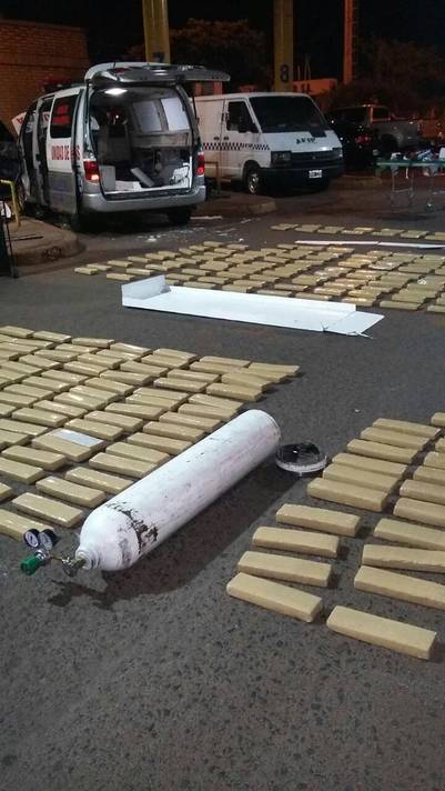 Utilizaban ambulancia para trasladar droga - ambulancia-con-droga