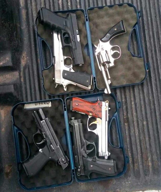 Decomisan arsenal por pasarse un semáforo en Tlalnepantla - armas