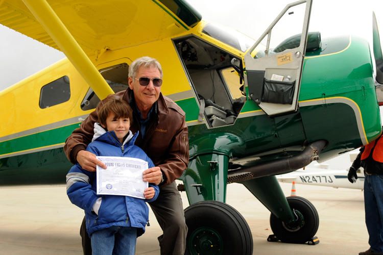 Los 5 aviones de las estrellas de Hollywood - avión-harrison-ford-3