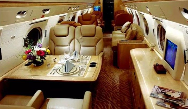 Los 5 aviones de las estrellas de Hollywood - avión-tom-cruise-2