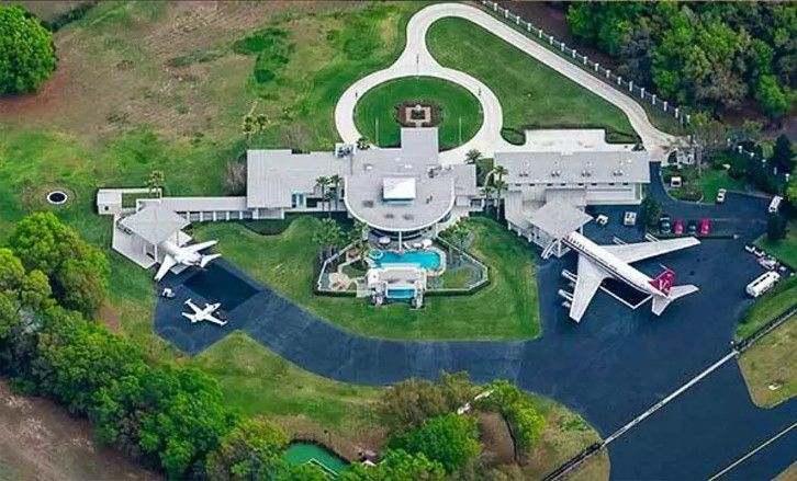 Los 5 aviones de las estrellas de Hollywood - avión-travolta-333