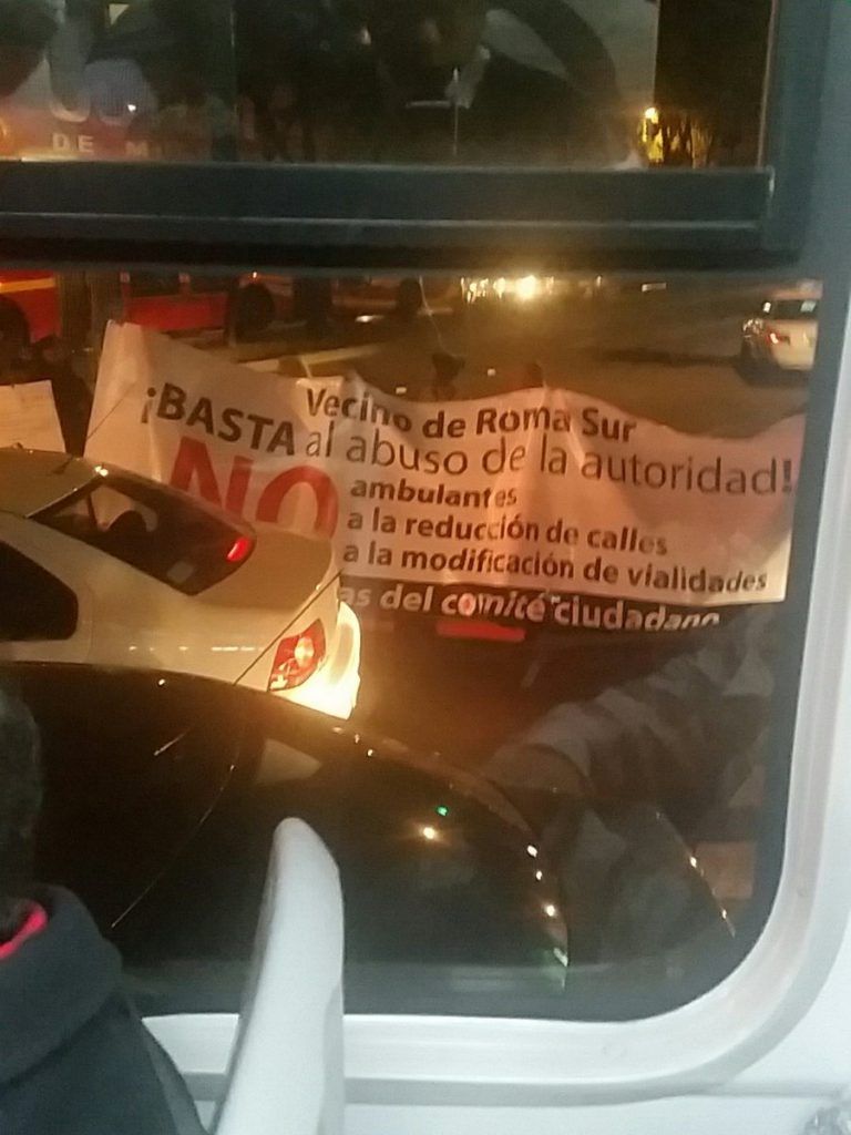 Vecinos bloquearon Insurgentes - bloqueo-insurgentes-2-768x1024