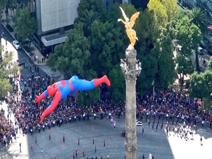Sin incidentes desfile navideño y rodada motociclista en la capital - bolo2