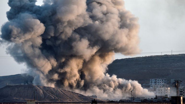 Bombas ocultas en carretera matan a 18 civiles en Irak
