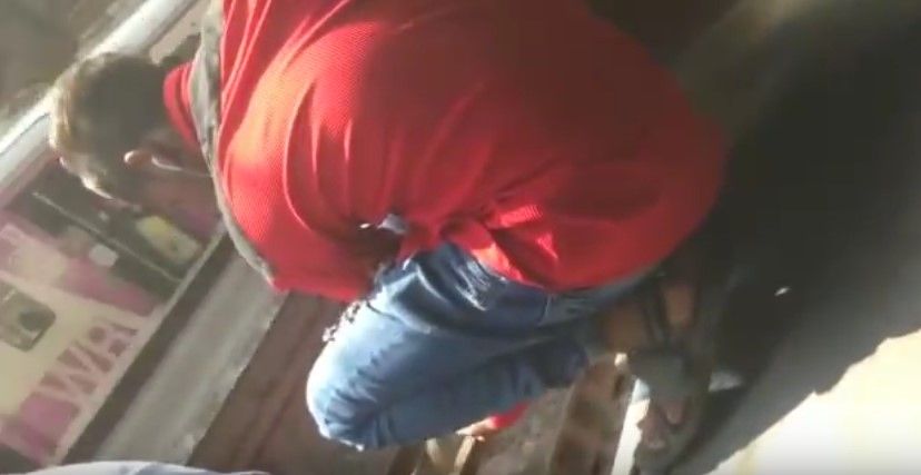 Video: joven sufre accidente por realizar truco sobre un tren