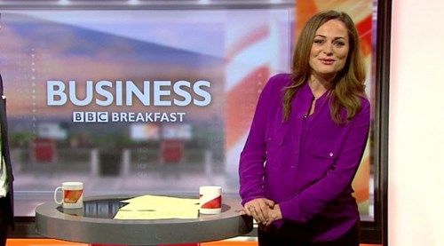 Conductora comienza labor de parto durante noticiero - breakfastI