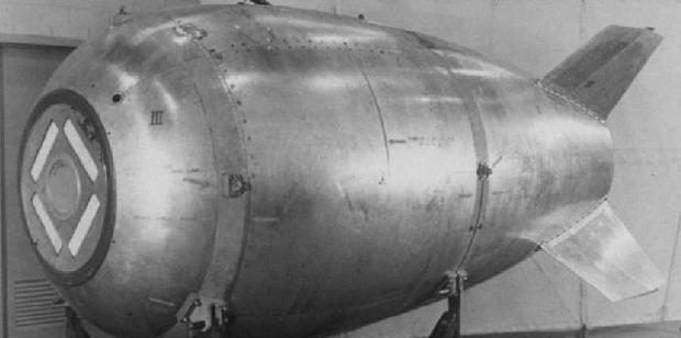 Buzo encuentra supuesta bomba atómica en el mar