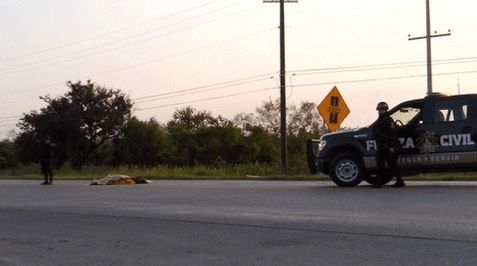 Encuentran tres cadáveres en la carretera Chilpancingo-Tixtla Encuentran tres cadáveres en la carretera Chilpancingo-Tixtla