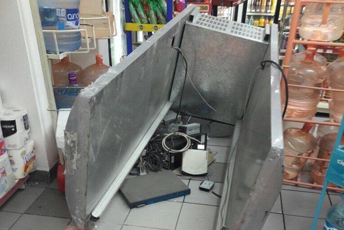 Roban cajero automático de Oxxo en la delegación Coyoacán - cajero-coyoacan