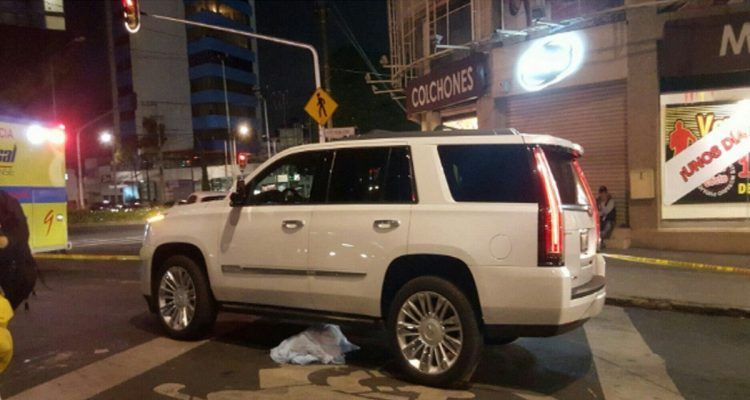 Empresario que atropelló a niña sale en libertad - camionete-niña-viaducto-insurgentes