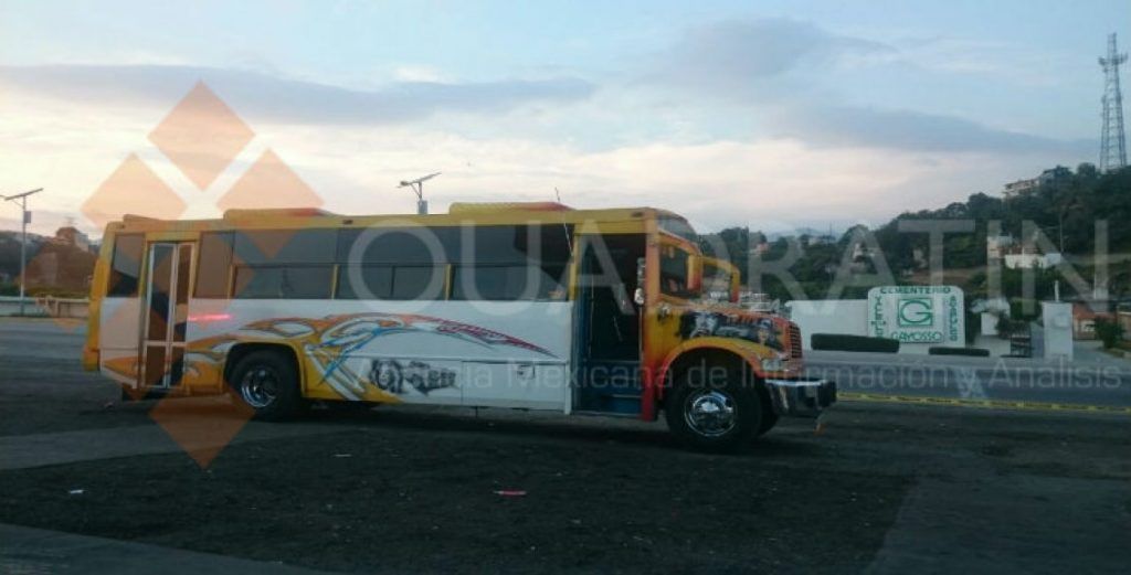 Atacan a camión de transporte público en gasolinera de Acapulco - camionnnnnnn-1140x580-1024x521
