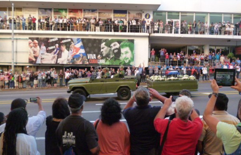 Inicia el recorrido de las cenizas de Fidel Castro hacia Santiago de Cuba