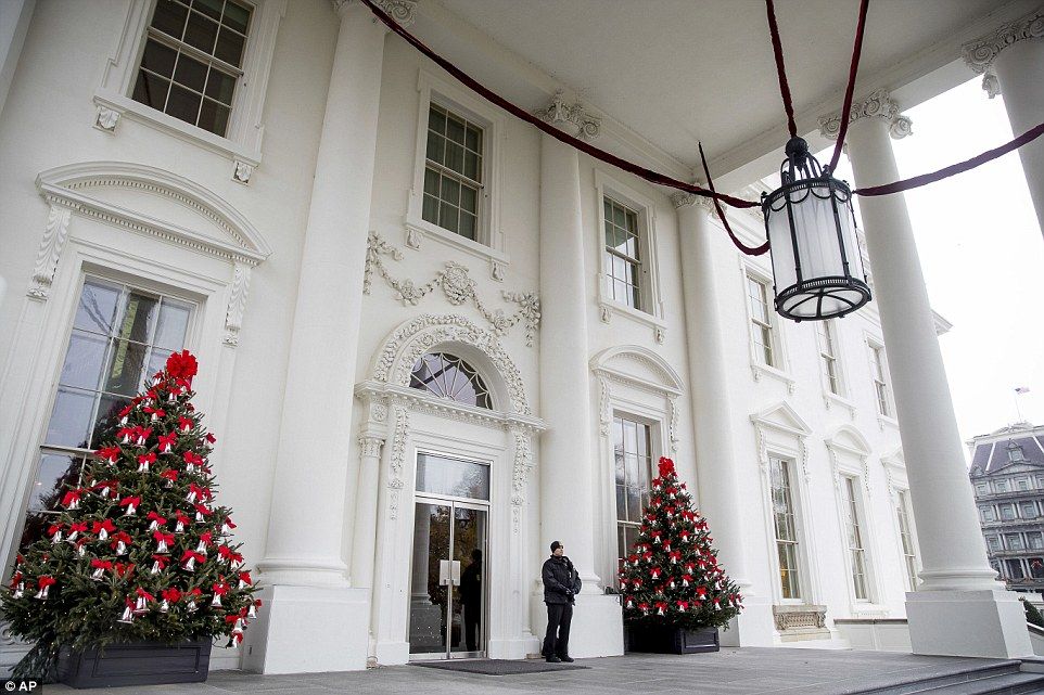 La última Navidad de Michelle Obama en la Casa Blanca - casa-blanca-navidad-10
