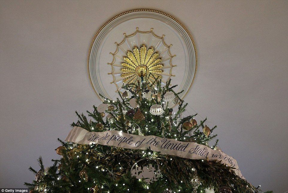 La última Navidad de Michelle Obama en la Casa Blanca - casa-blanca-navidad-20