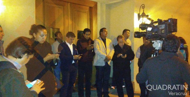 Alcaldes del PAN y PRD toman Casa Veracruz - casa-veracruz-alcaldes-1