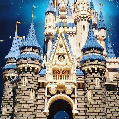 Crean construcciones icónicas en versión Lego - cenicienta