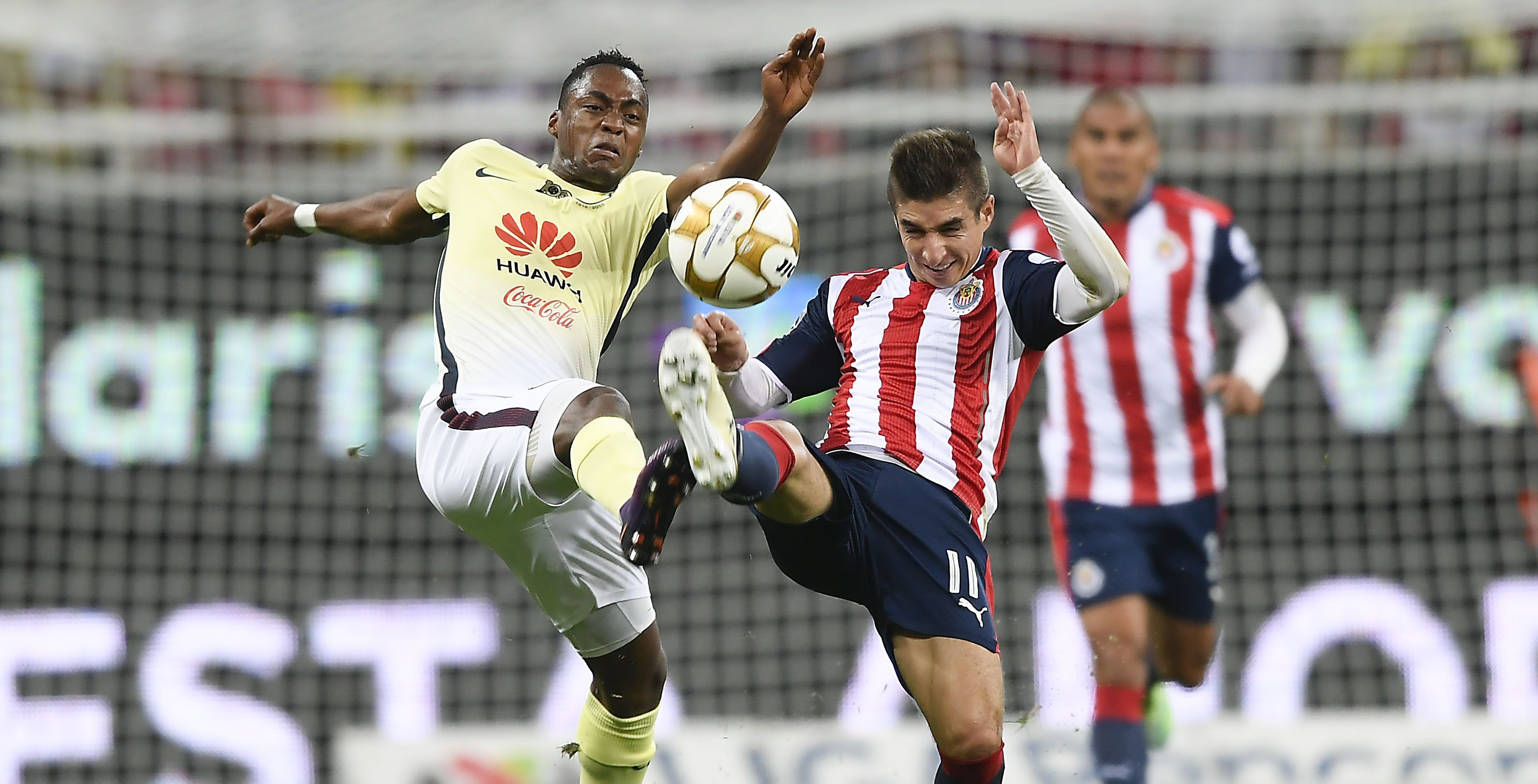 Cinépolis Klic compensará a afectados por fallas en Chivas vs América
